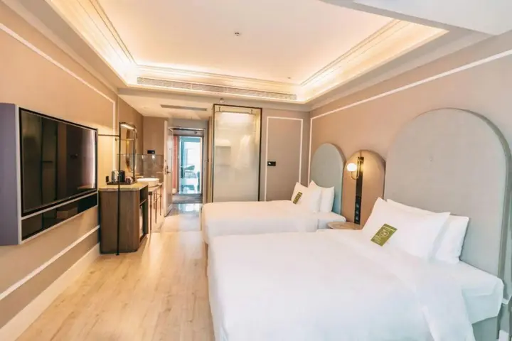 Синин: Yile Hotel