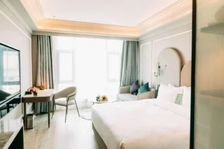 Синин: Yile Hotel