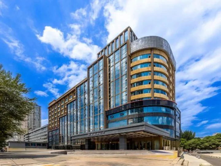 Синин: Yile Hotel