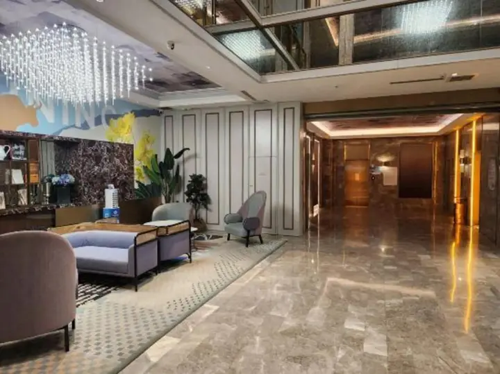 Синин: Yile Hotel