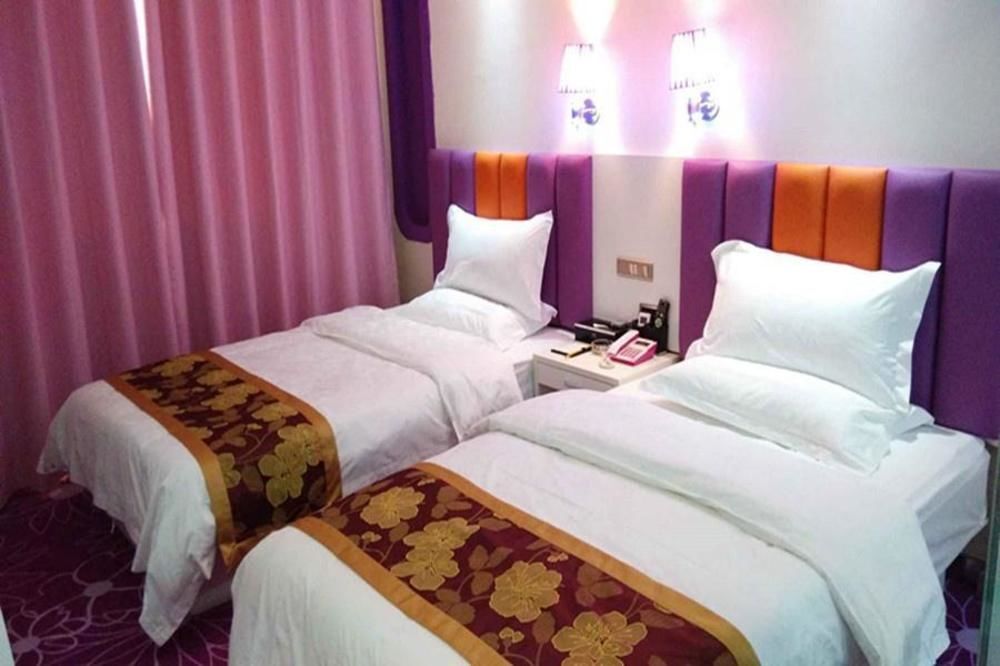 Лоян: Tiantian Fashion Hotel (Luoyang Longmen High-speed Railway Station)