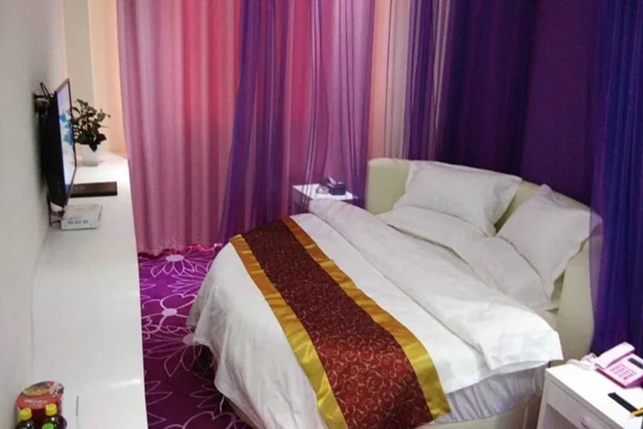 Лоян: Tiantian Fashion Hotel (Luoyang Longmen High-speed Railway Station)