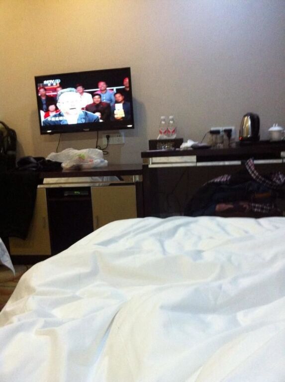 Наньнин: One More Day Hotel