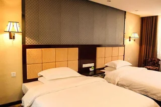Наньнин: One More Day Hotel