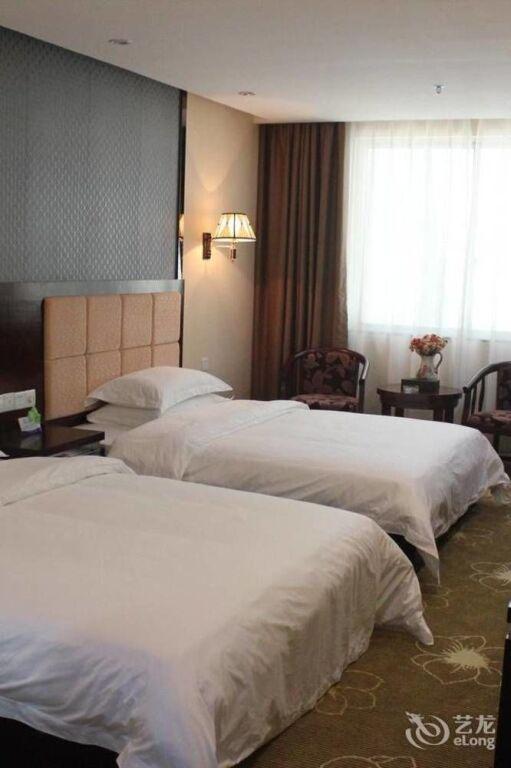 Наньнин: One More Day Hotel