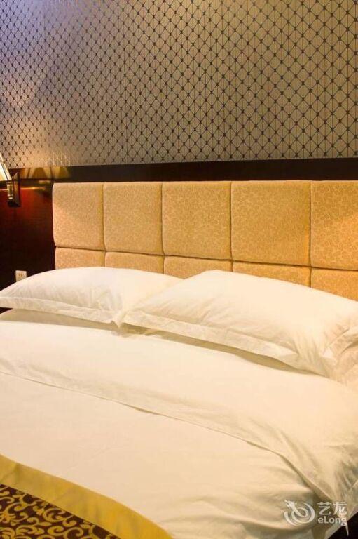 Наньнин: One More Day Hotel