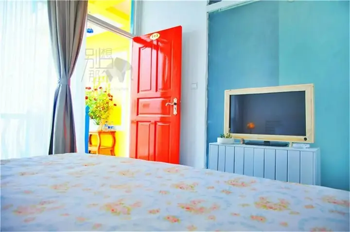 Дали: Sea View Inn
