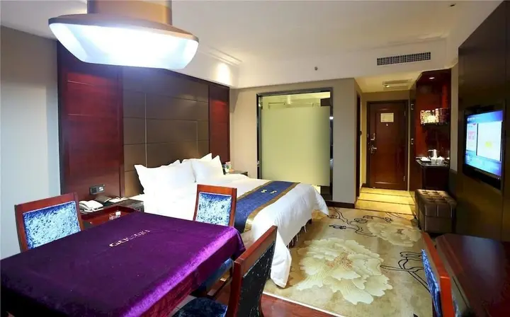 Чанша: Nierfu Frontier Hotel Changsha