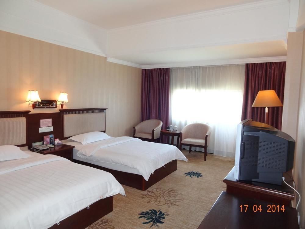 Юйси: XinYu Hotel