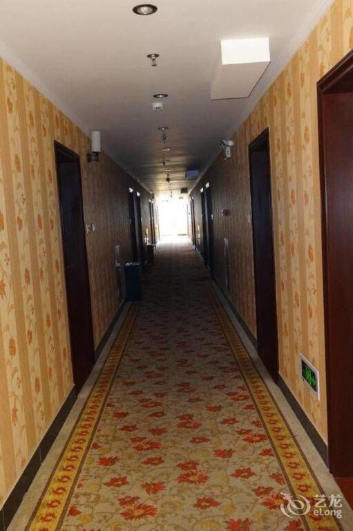 Юйси: XinYu Hotel