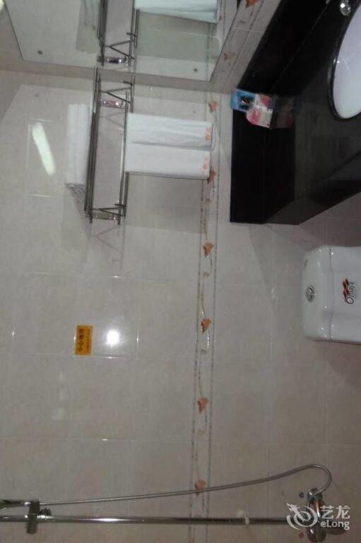 Юйси: XinYu Hotel
