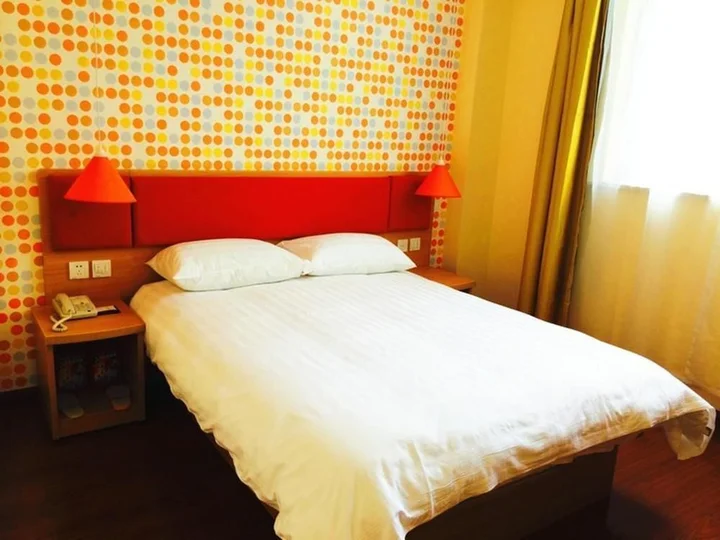 Чжанцзяцзе: Home Inn Zhangjiajie Meridian Road Daqiao Road