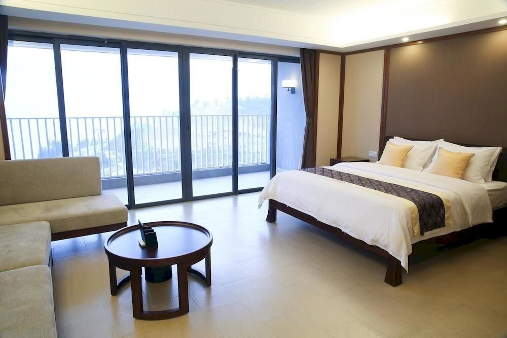 Хойчжоу: Tujiasiweideng Holiday Hotel
