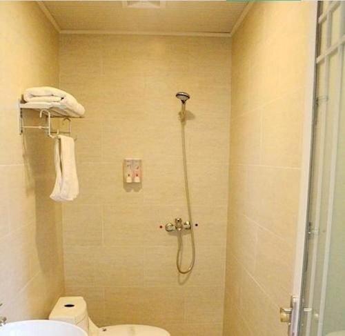 Дунъин: Ruyijia Business Hotel