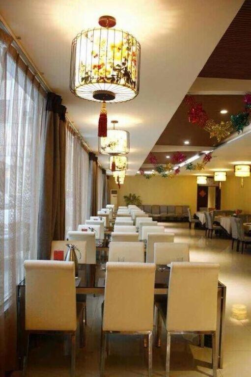 Лоян: Heluo Sunshine Culture Theme Hotel