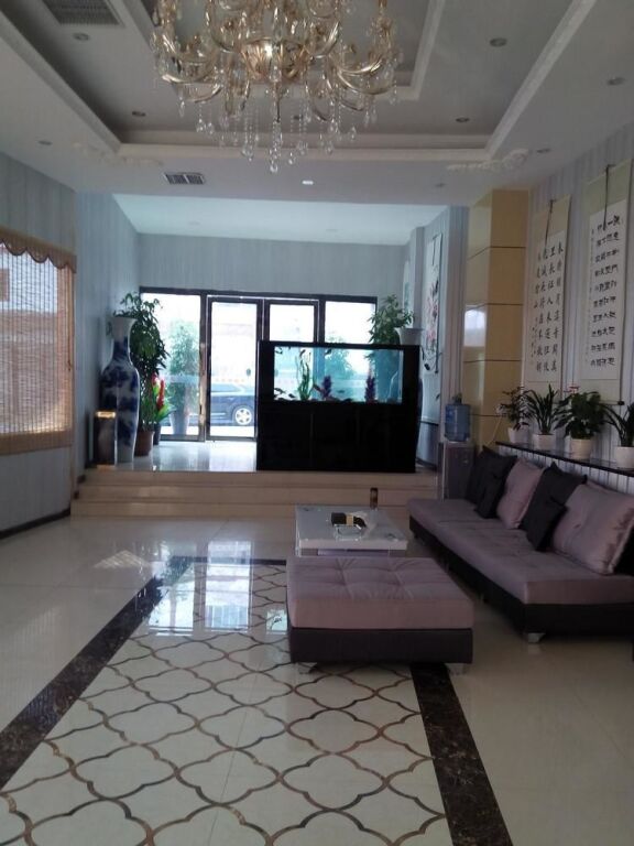 Лоян: Qi Sheng Inns Hotels