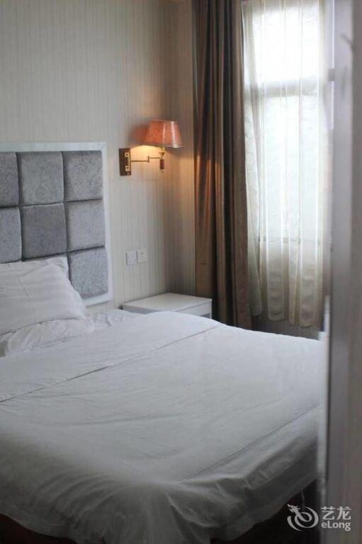Синьсян: Xinxiang 988 Hotel (No. 2 Middle School and Second Hospital Branch)
