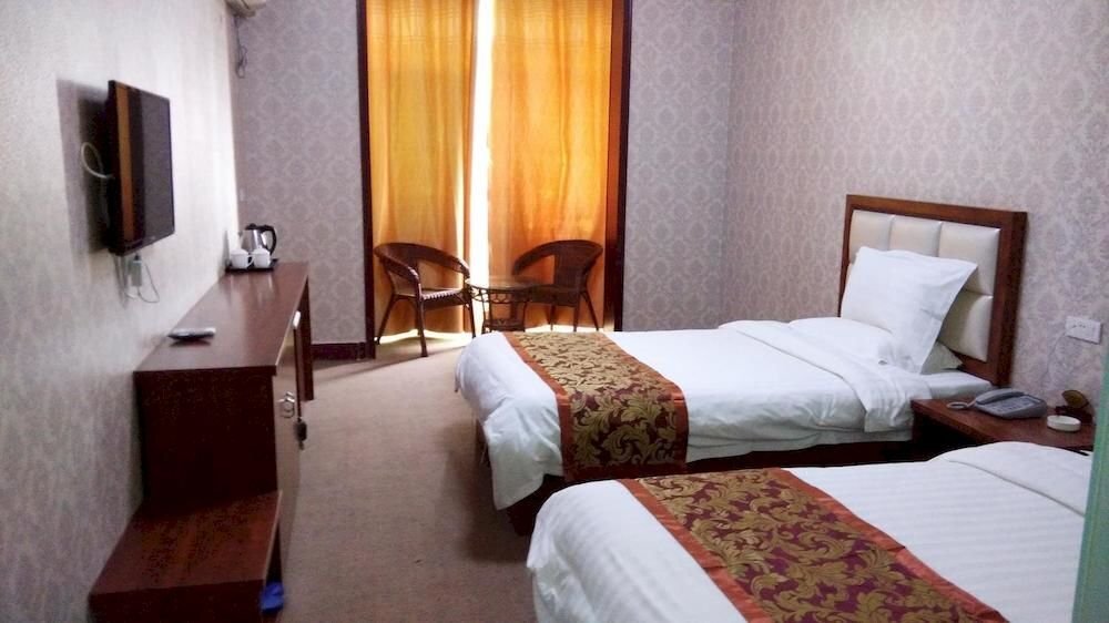 Лоян: Yanshi 7 Star Express Hotel