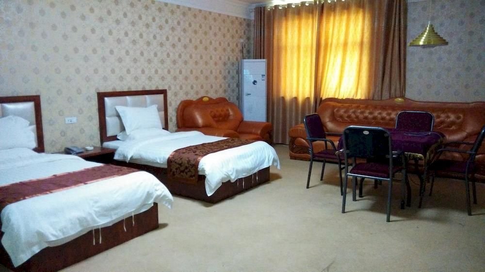 Лоян: Yanshi 7 Star Express Hotel