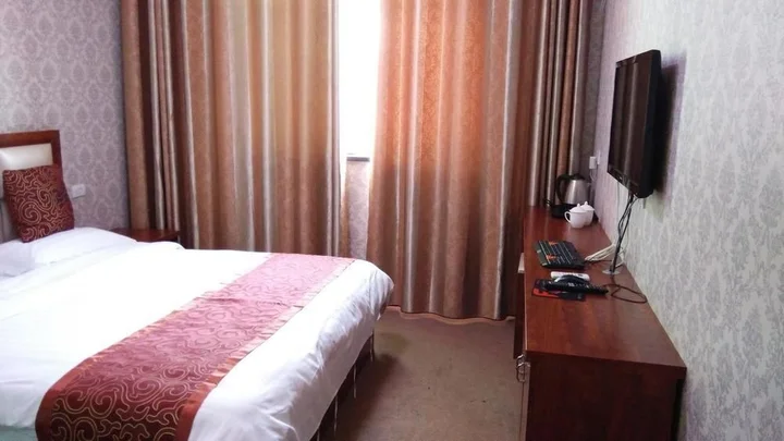 Лоян: Yanshi 7 Star Express Hotel