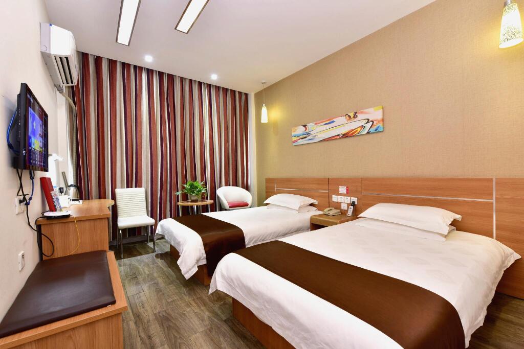 Лоян: Thank Inn Hotel He'nan Luoyang Luanchuan Yingbin Avenue