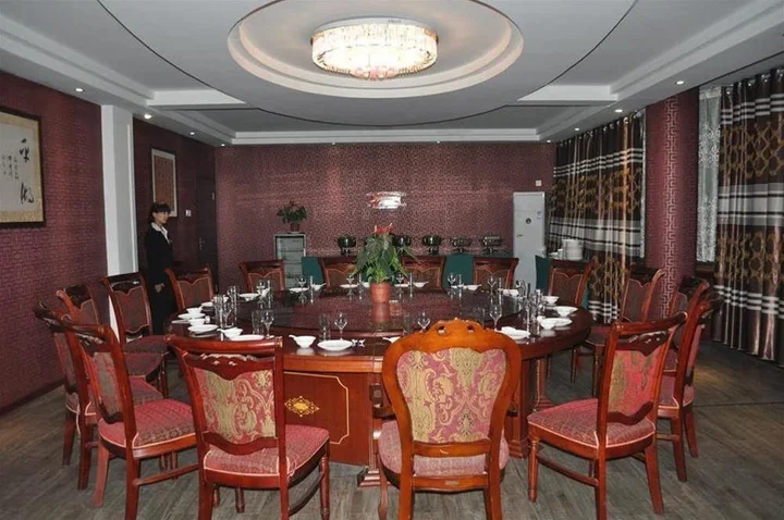 Лоян: Qianxiangyuan Express Hotel