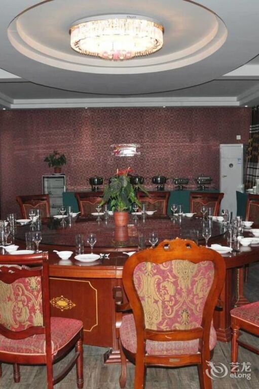 Лоян: Qianxiangyuan Express Hotel