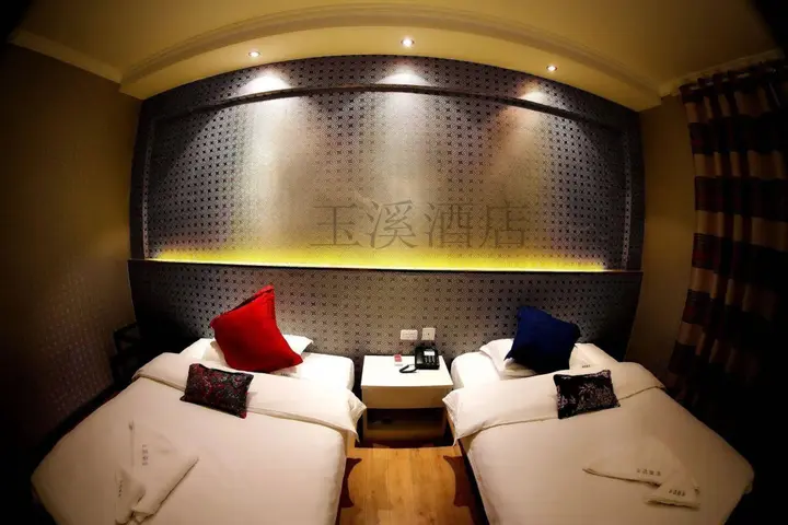 Юйси: Yuxi Hotel