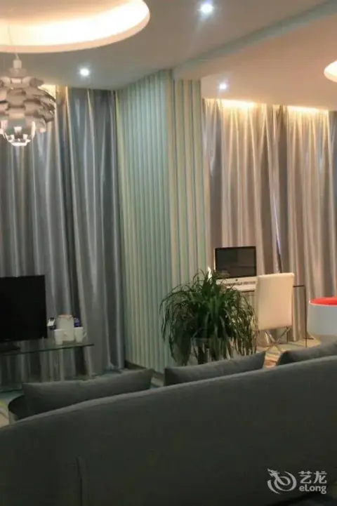 Лоян: Victoria Hotel