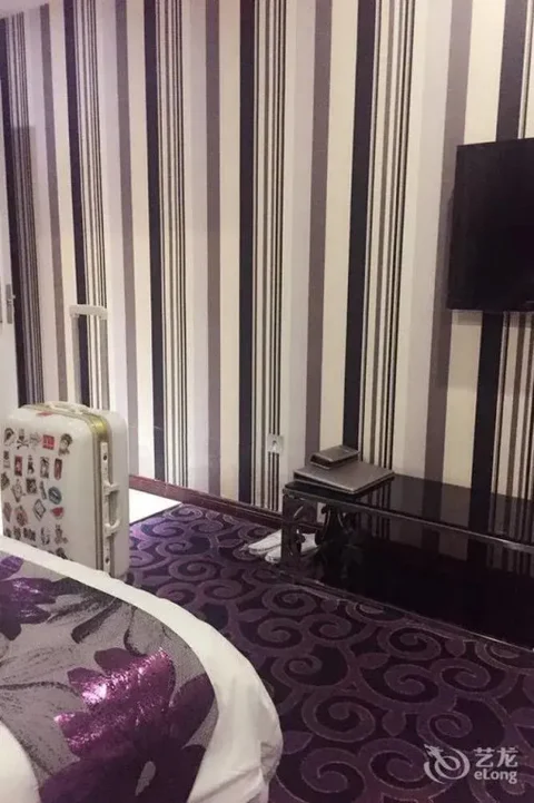 Лоян: Victoria Hotel