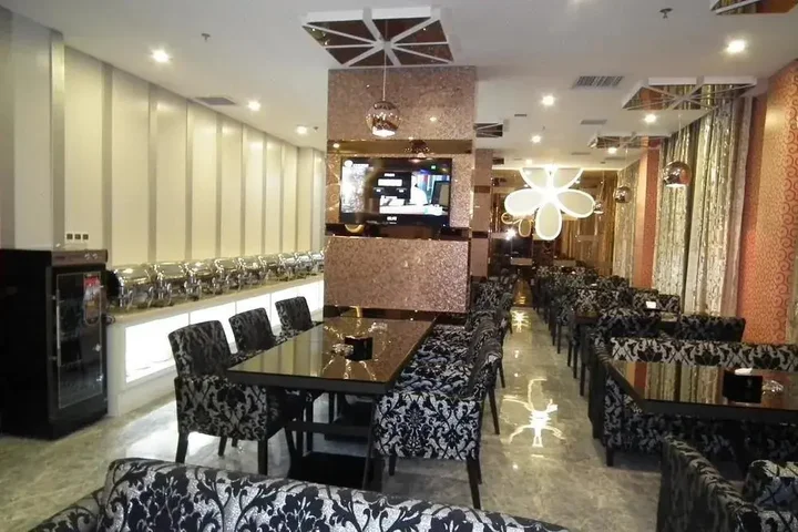 Лоян: Victoria Hotel