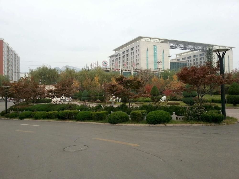 Хандань: Thank Inn Hotel Hebei Handan She County Longshan Street