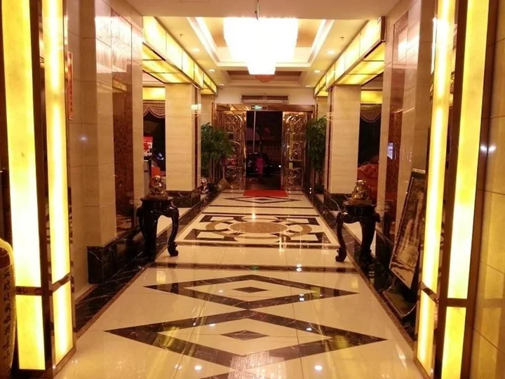 Синьян: Xinyang Jin Hanting Hotel