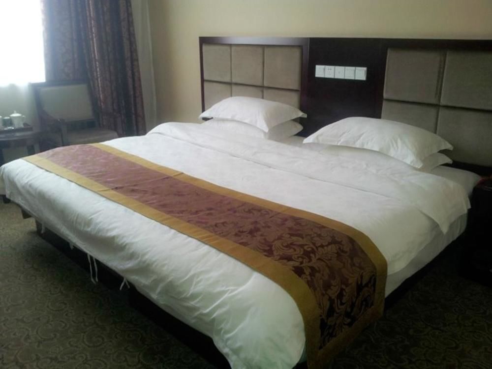 Синьян: Xinyang Jin Hanting Hotel