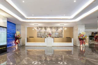 Гуанчжоу: New Tianhe Hotel