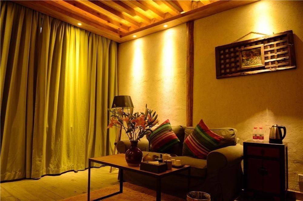 Лицзян: Lijiang Tricolor Cloud River Resort Hotel