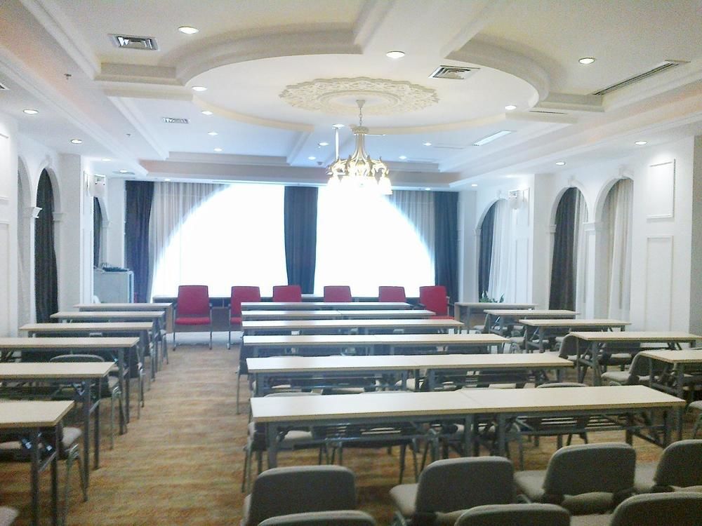 Яньань: Vienna International Hotel