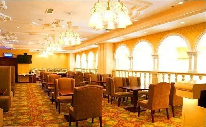 Яньань: Vienna International Hotel