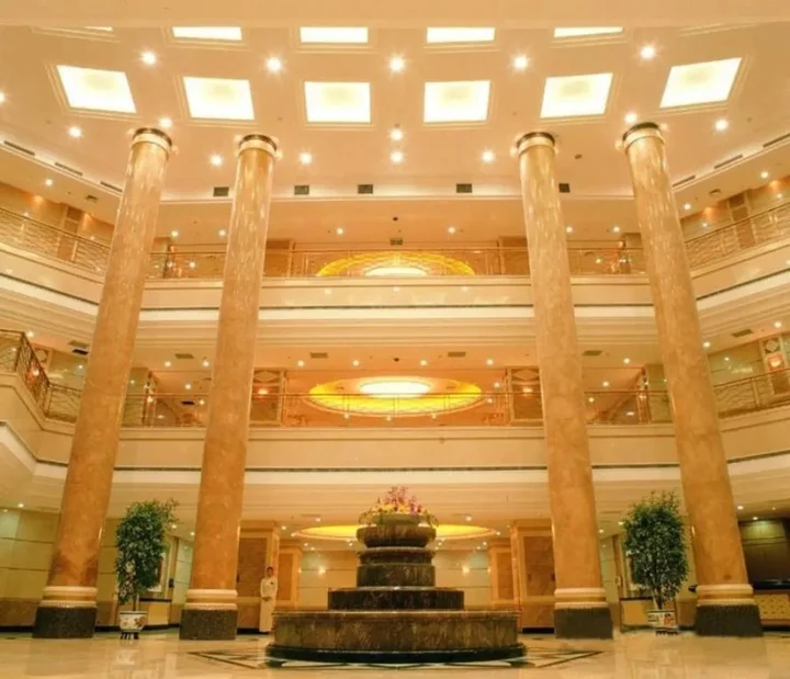 Наньян: Oriental Hyat Hotel