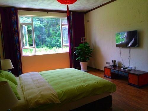Дали: Dali Yuehai Shanqi Inn