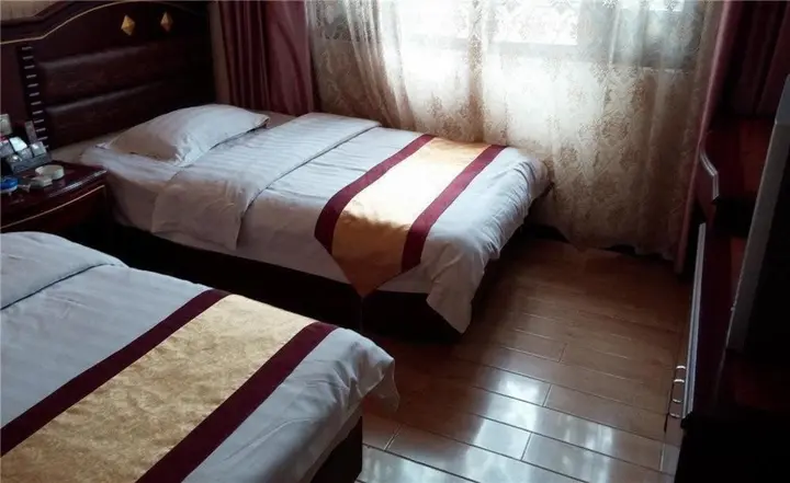Chuxiong: Alaobiao Inn