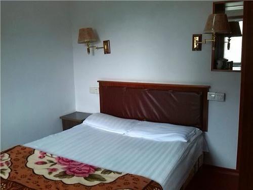 Цзюцзян: Lushan Minzheng Business Hotel