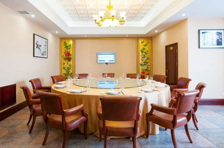 Синин: St. Treasure Luxury Qinghai China