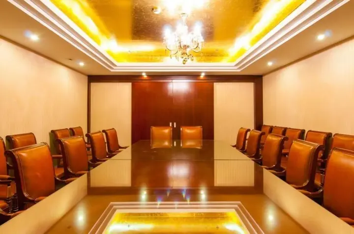 Синин: St. Treasure Luxury Qinghai China
