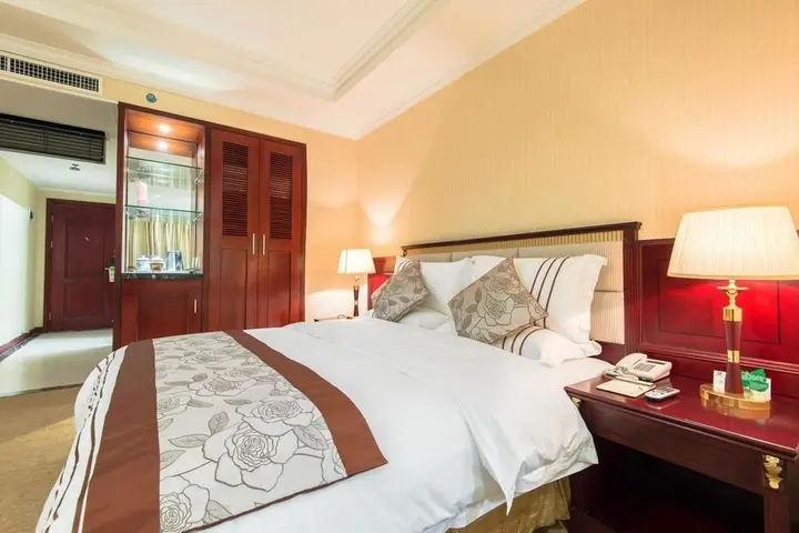 Бэйхай: Lvweisi Yinhui Hotel