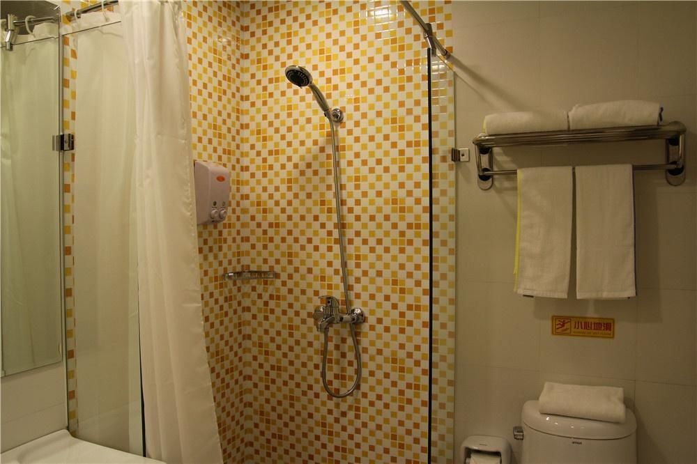 Фошань: Home Inn Foshan Nanhai Tian'an Digital Center