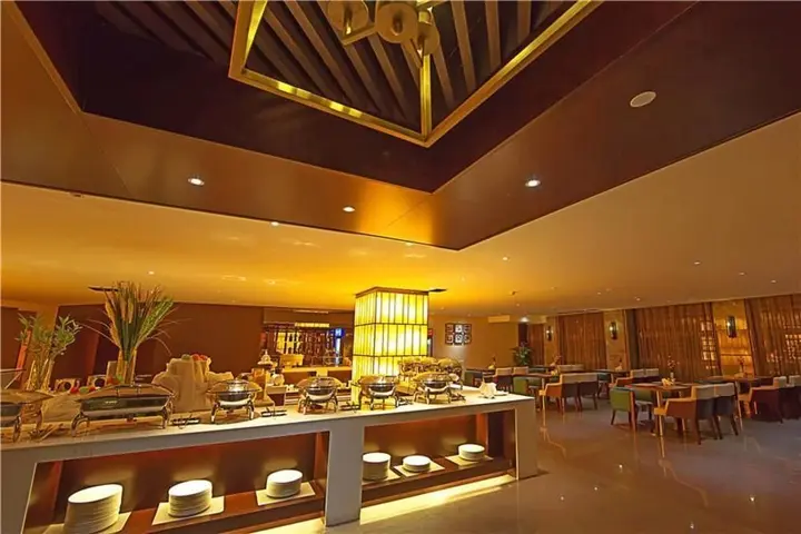 Чжэнчжоу: Zhengzhou St. Regis Xiyue International Hotel