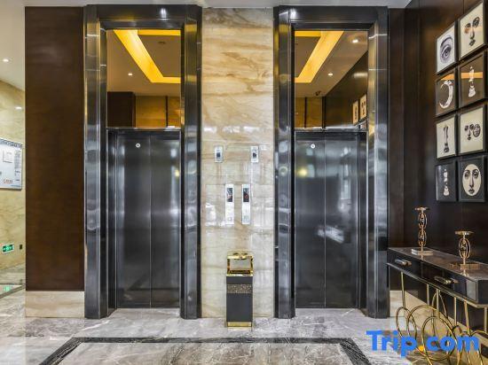 Чжэнчжоу: Zhengzhou St. Regis Xiyue International Hotel