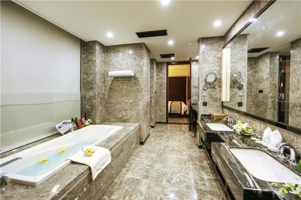 Чжэнчжоу: Zhengzhou St. Regis Xiyue International Hotel