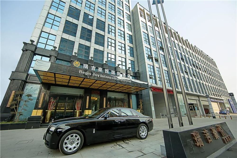 Чжэнчжоу: Zhengzhou St. Regis Xiyue International Hotel